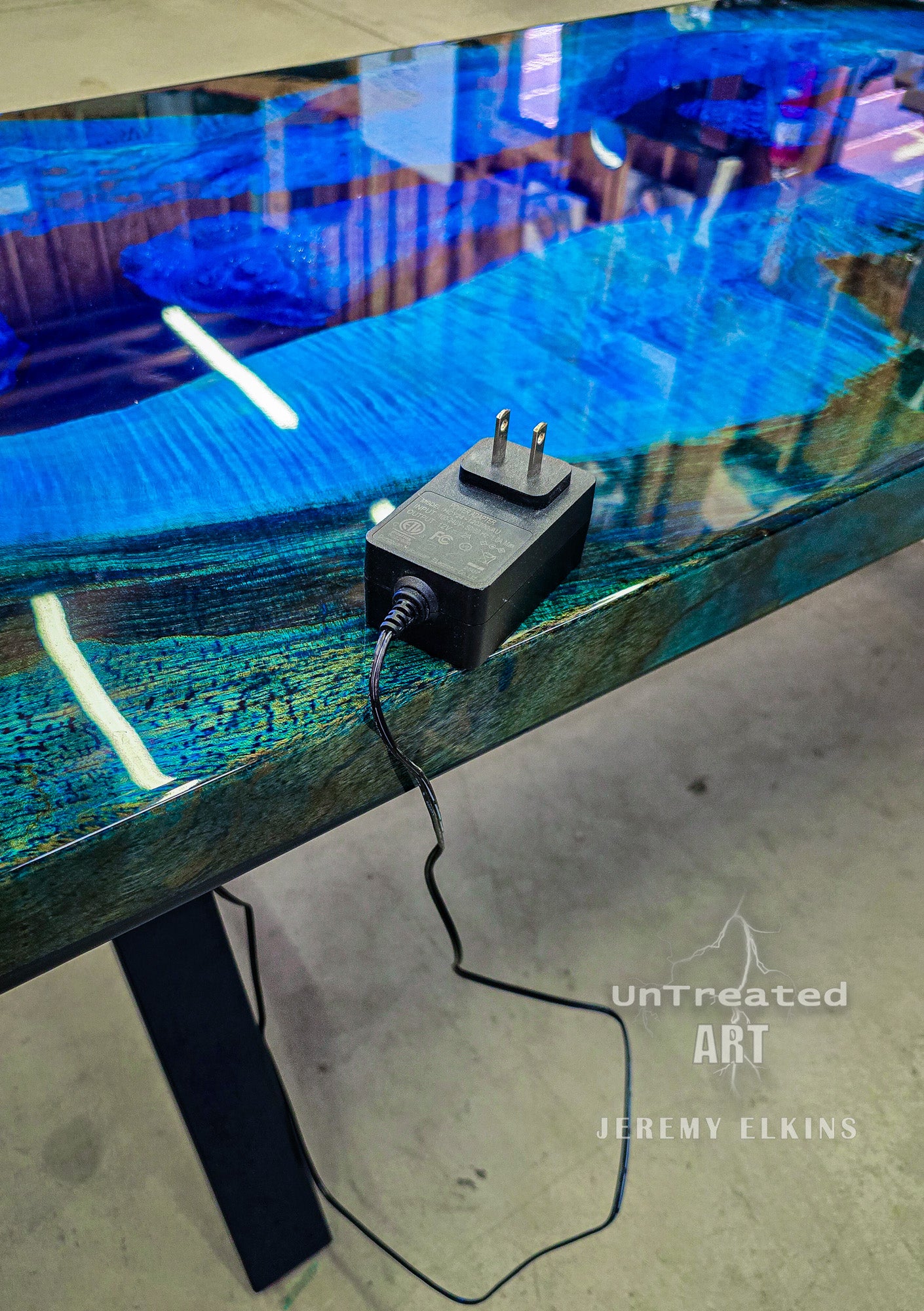 LED Deep Blue Sea Resin Coffee Table | Untreated Art